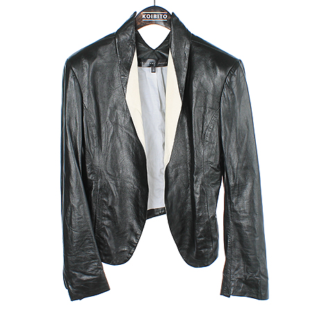 ��  ��������