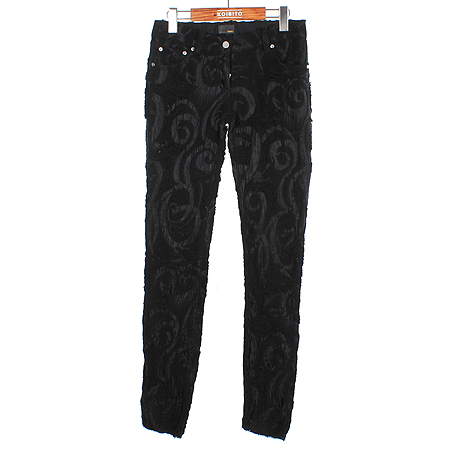 ���  ����