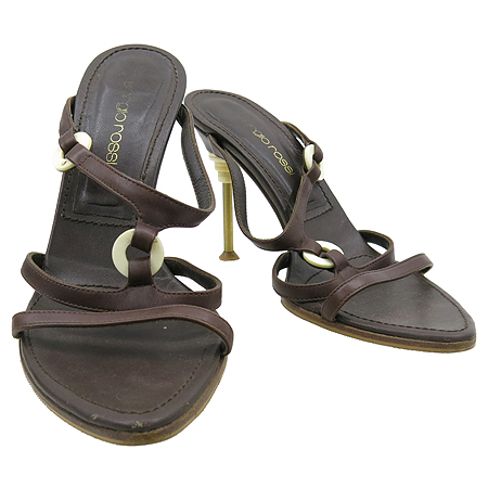 ���������ν�  ����