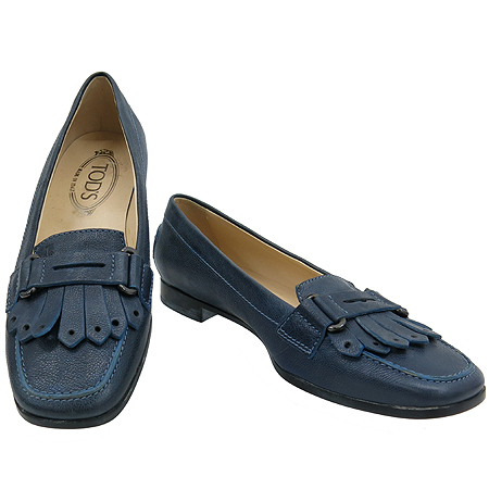 ����  ����