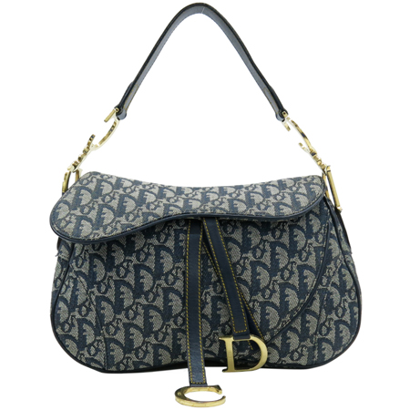 ���  �����