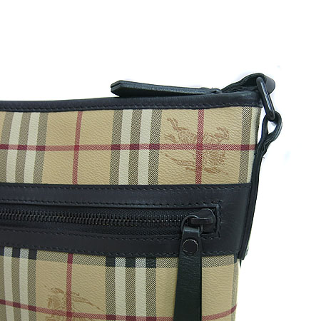 Burberry(������) 3689493 Ŭ���� üũ �޽��� ũ�ν��� [��õ ������] �̹���3 - ���̺��� �߰���ǰ