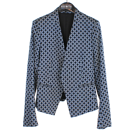 ��  ����