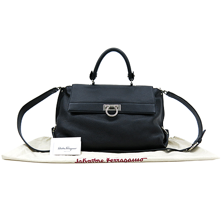 ��󰡸� ��ġ�� ���Ǿƹ� 