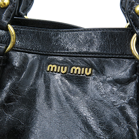 MiuMiu(�̿�̿�) RN0939 VITELLO LUX ���� ���� ���� ��� ���� �ΰ� ��ÿ 2WAY �̹���4 - ���̺��� �߰���ǰ