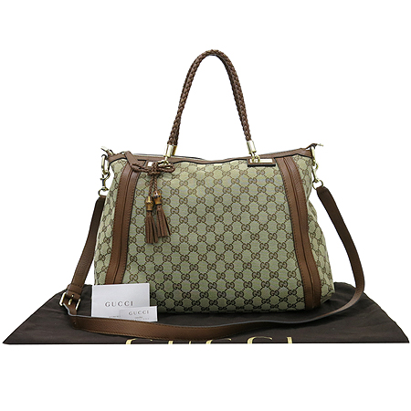 ����  �����