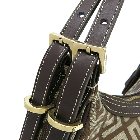 GIVENCHY(�����) �ڰ��� ȣ�� ����� �̹���4 - ���̺��� �߰���ǰ