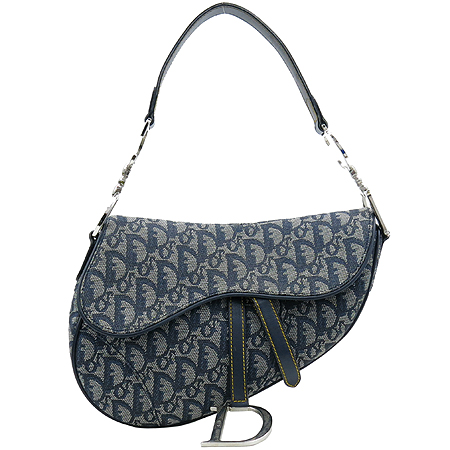 ���  �����