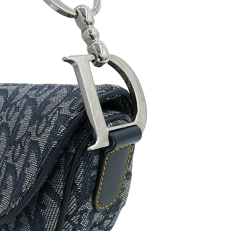 Dior(ũ����î���) �ΰ� �ڰ��� ���̺񷹴� ȥ�� ���� ����� �̹���3 - ���̺��� �߰���ǰ