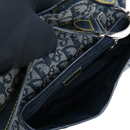 Dior(ũ����î���) �ΰ� �ڰ��� ���̺񷹴� ȥ�� ���� ����� �̹���5 - ���̺��� �߰���ǰ