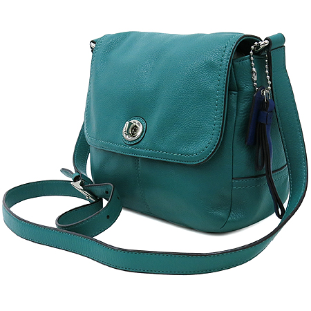 Coach(��ġ) Ƽ�Ĵ� �÷� ���� �̴� ȣ�� ����� ũ�ν��� �̹���2 - ���̺��� �߰���ǰ