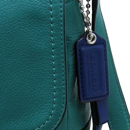 Coach(��ġ) Ƽ�Ĵ� �÷� ���� �̴� ȣ�� ����� ũ�ν��� �̹���3 - ���̺��� �߰���ǰ