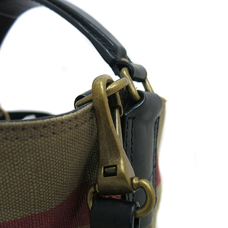 Burberry(������) 38982841 SUSANNA BIN üũ �к긯 ȣ�� 2WAY + ���� �Ŀ�ġ [��õ ������] �̹���3 - ���̺��� �߰���ǰ