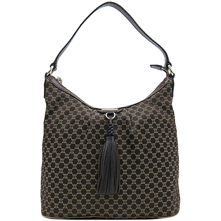 ������  �����