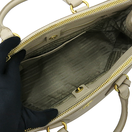 Prada(�����) BR4482 VIT.DAINO(�۾��� ����) ���̺��� ���� ��� ��Ż �ΰ� ��Ʈ�� �̹���7 - ���̺��� �߰���ǰ