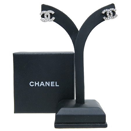 ����  �Ͱ���