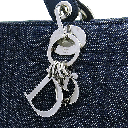 Dior(ũ����î���) ���� �ΰ� ���� �к긯 ��� ����� �̹���4 - ���̺��� �߰���ǰ