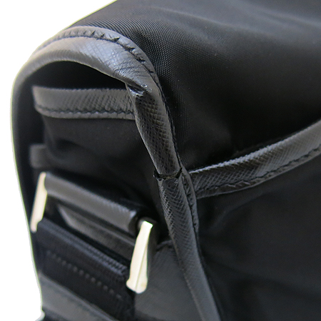 Prada(�����) TESSUTO SAFFIAN NERO ���� �к긯 ���ǾƳ� ���� Ʈ���� �޽��� ũ�ν��� [���빮��] �̹���4 - ���̺��� �߰���ǰ