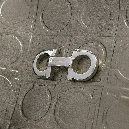 Ferragamo(��󰡸�) 21 B476 ��Ż�� ��ġ�� ���̴�Ʈ ���� ���� ����� [��������] �̹���4 - ���̺��� �߰���ǰ