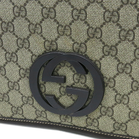 Gucci(����) 222291 GG�ΰ� PVC ��ũ���� Ʈ���� �� ���� �ΰ� ��� ũ�ν��� �̹���4 - ���̺��� �߰���ǰ
