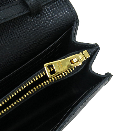 Prada(�����) BT1019 SAFFIAO LUX(���ǾƳ� ����) ���� ���� Ŭ��ġ�� ũ�ν��� �̹���6 - ���̺��� �߰���ǰ