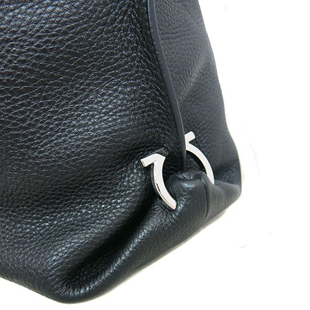 Ferragamo(��󰡸�) 21 D757 ���� ���� �Ĵϻ� M������ ȣ�� ����� [��õ ������] �̹���5 - ���̺��� �߰���ǰ