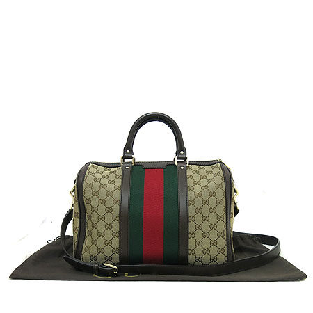 ����  �����