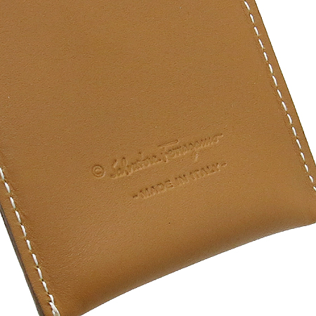 Ferragamo(��󰡸�) 22 3133 ���� �ſ� + ���� ���̽� �̹���3 - ���̺��� �߰���ǰ