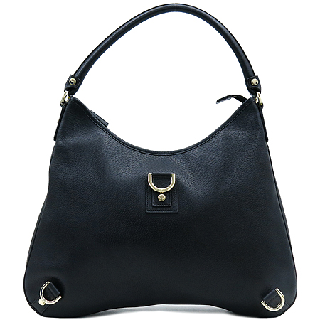 ����  �����