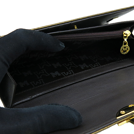 Metrocity(��Ʈ�ν�Ƽ) ����Ż�� �Ǿ����� ����ΰ� ������ �̹���3 - ���̺��� �߰���ǰ