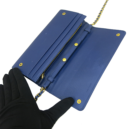 Prada(�����) 1M1290 SAFFIANO METAL BLUETTE ���ǾƳ� ���� ����ΰ� Ŭ��ġ ü�� ũ�ν��� [��������] �̹���4 - ���̺��� �߰���ǰ