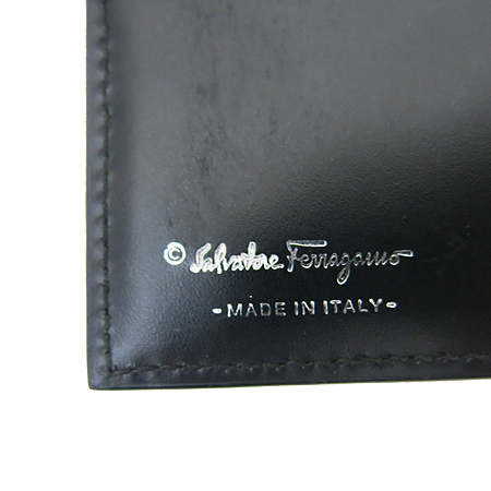 Ferragamo(��󰡸�) 66 0520 ���� ���� ���� �ΰ� �Ӵ�Ŭ�� ������ [��������] �̹���3 - ���̺��� �߰���ǰ