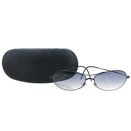 �Ƹ�����  ���۶�