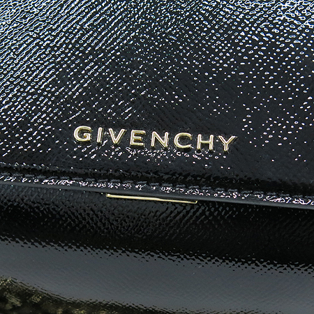 GIVENCHY(�����) BB05264480 001 ���� ���̴�Ʈ ���� �ǵ��� BOX CHAIN 2WAY �̹���4 - ���̺��� �߰���ǰ