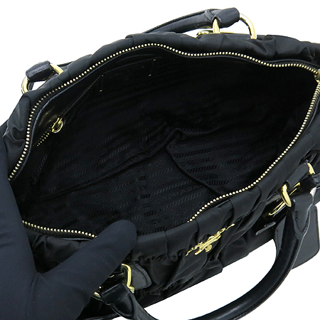 Prada(�����) BN1407 TESSUTO GAUFRE NERO ���� �к긯 ������ ����ΰ� ��Ʈ�� + �����Ʈ�� 2WAY �̹���6 - ���̺��� �߰���ǰ