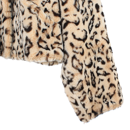 Emporio Armani(�������� �Ƹ�����) ���� �̹���3 - ���̺��� �߰���ǰ