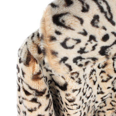 Emporio Armani(�������� �Ƹ�����) ���� �̹���4 - ���̺��� �߰���ǰ