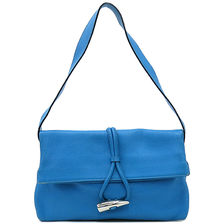 ������  �����