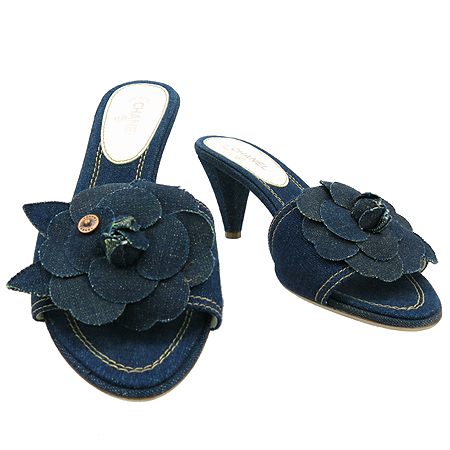 ����  ����