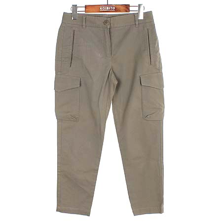 ��  ����