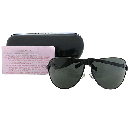 ����  ���۶�