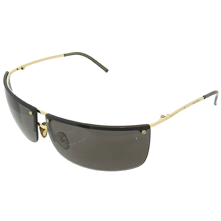 ����  ���۶�