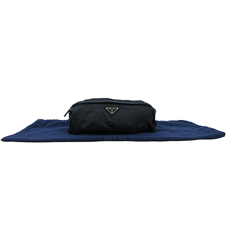 �����  ����