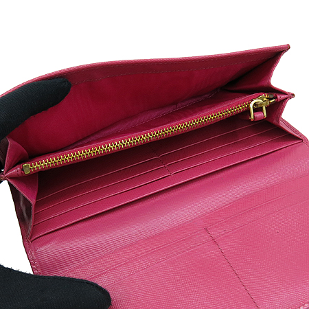 Prada(�����) 1M1132 SAFFIANO METAL PEONIA ��ũ ���ǾƳ� ��Ż ����ΰ� ������ �̹���5 - ���̺��� �߰���ǰ