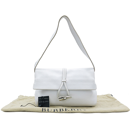 ������  �����