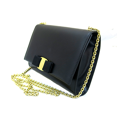 Ferragamo(��󰡸�) 22 B558 ���� ���ǾƳ� ���� ��� ���� ü�� ũ�ν��� [��������] �̹���2 - ���̺��� �߰���ǰ