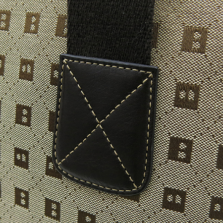 Bally(�߸�) BOOTHBAY �ΰ� �к긯 ��Ʈ�� �̹���4 - ���̺��� �߰���ǰ