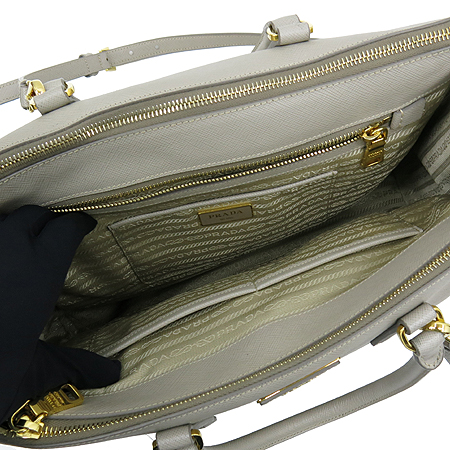 Prada(�����) BN2274 SAFFIANO LUX POMICE ���ǾƳ� ���� �׷��� ����ΰ� ��Ʈ�� + �����Ʈ�� 2WAY �̹���6 - ���̺��� �߰���ǰ