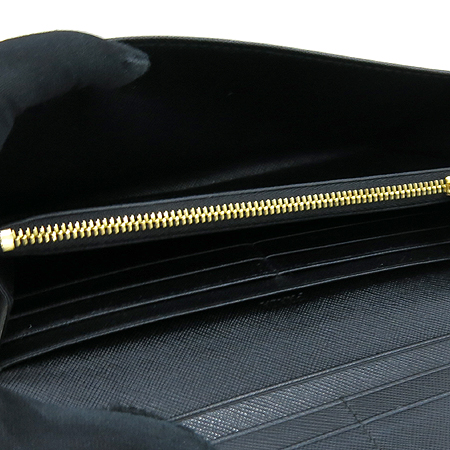 Prada(�����) 1M1132 ���� �ΰ� SAFFIANO METAL ���� ���ǾƳ� ������ �̹���4 - ���̺��� �߰���ǰ