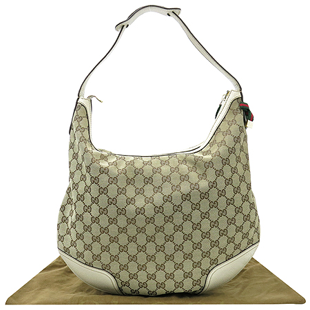 ����  �����